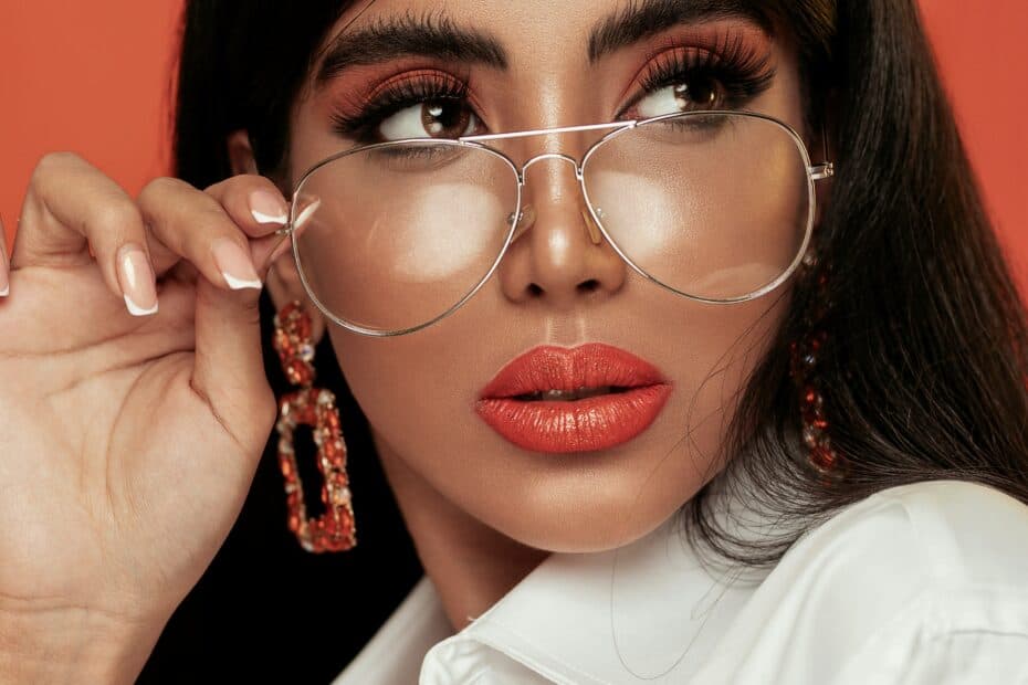 Coverbild zum Artikel über Target Escort mit Modelbild.